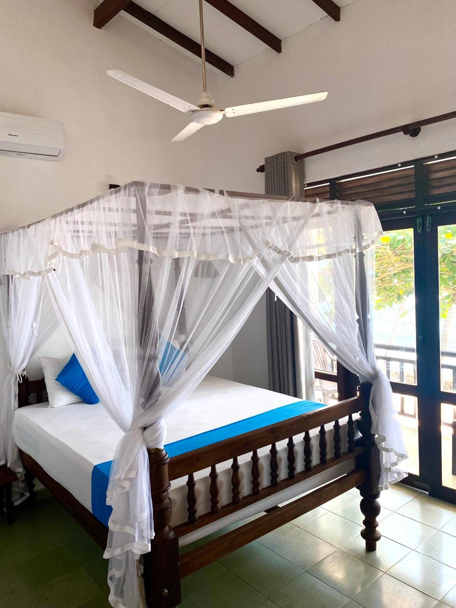 Beach Inns Holiday Resort Matara Esterno foto