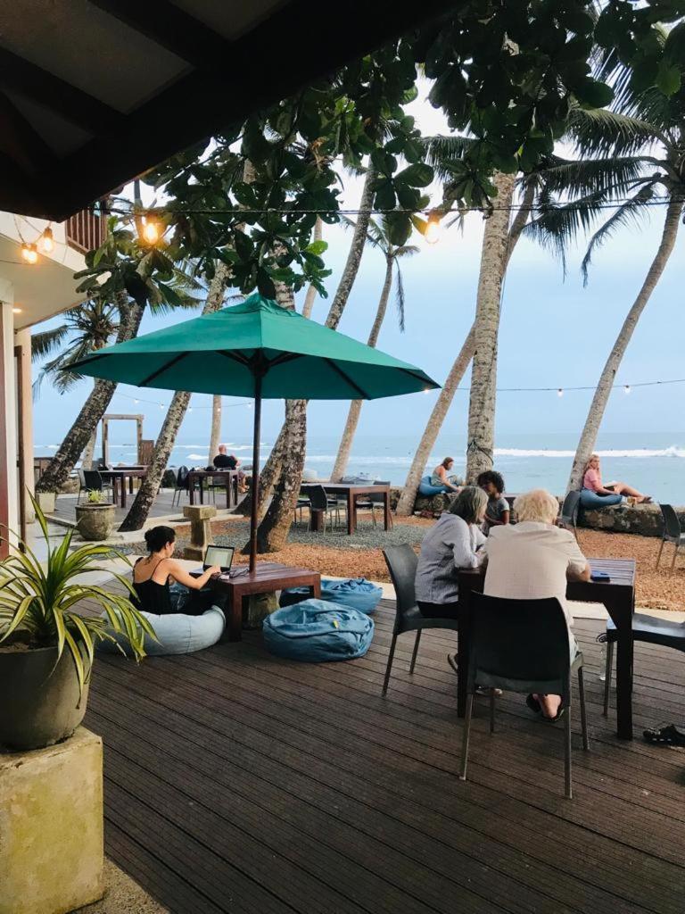 Beach Inns Holiday Resort Matara Esterno foto
