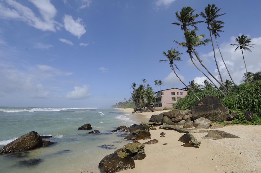 Beach Inns Holiday Resort Matara Esterno foto