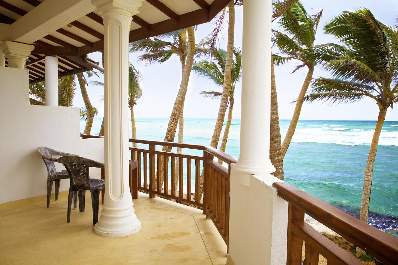 Beach Inns Holiday Resort Matara Esterno foto