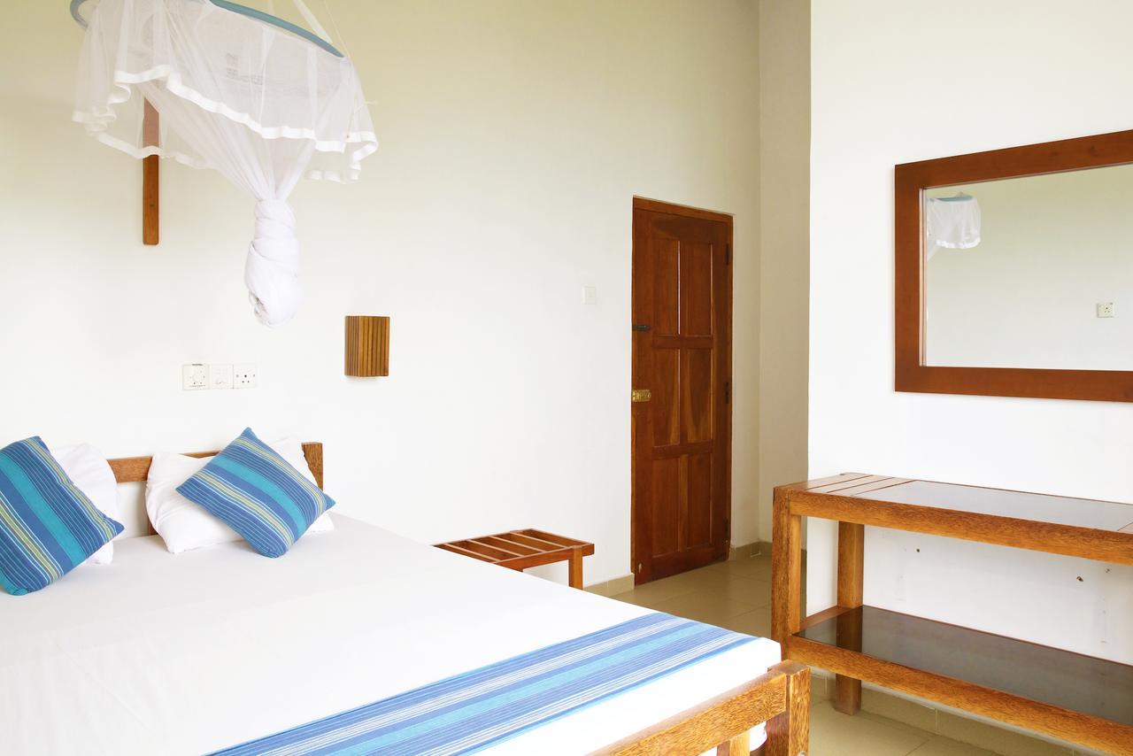 Beach Inns Holiday Resort Matara Esterno foto