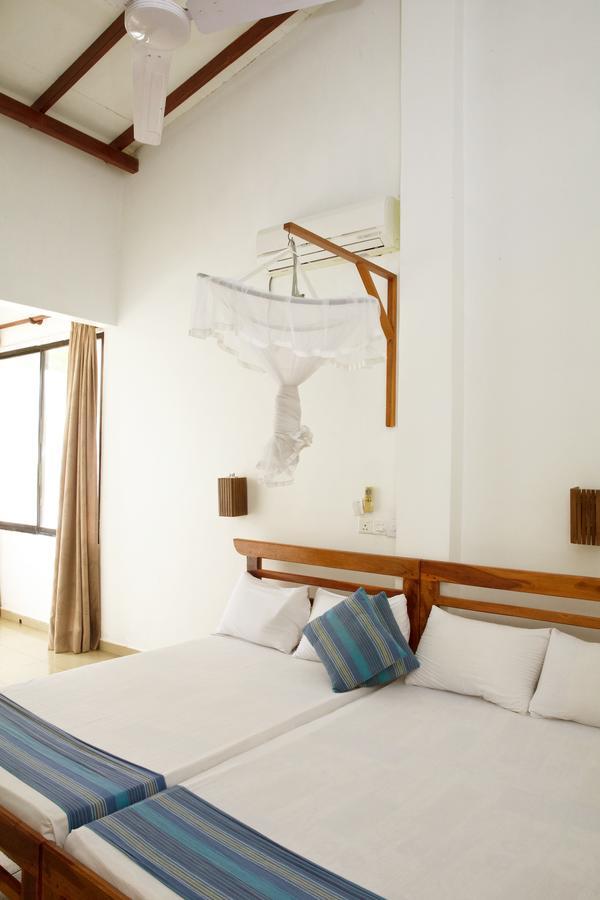 Beach Inns Holiday Resort Matara Esterno foto